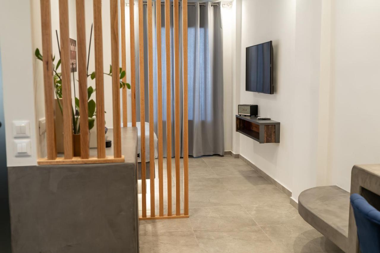 George & Joanna Suites Santorini Φηρά Εξωτερικό φωτογραφία
