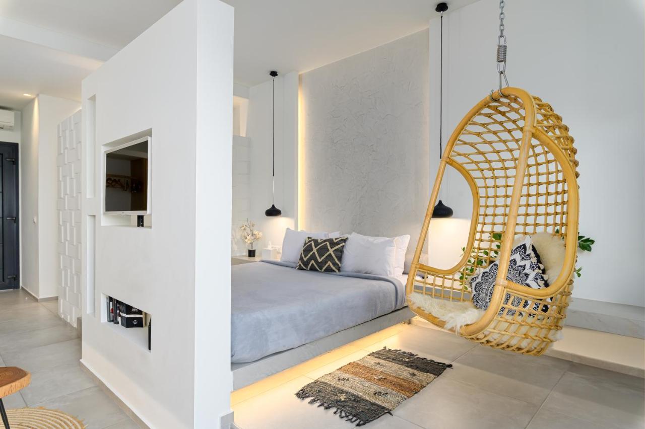 George & Joanna Suites Santorini Φηρά Εξωτερικό φωτογραφία