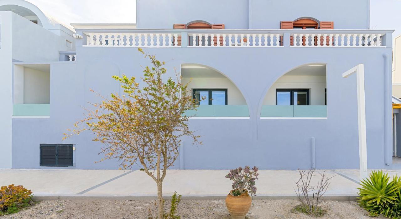 George & Joanna Suites Santorini Φηρά Εξωτερικό φωτογραφία